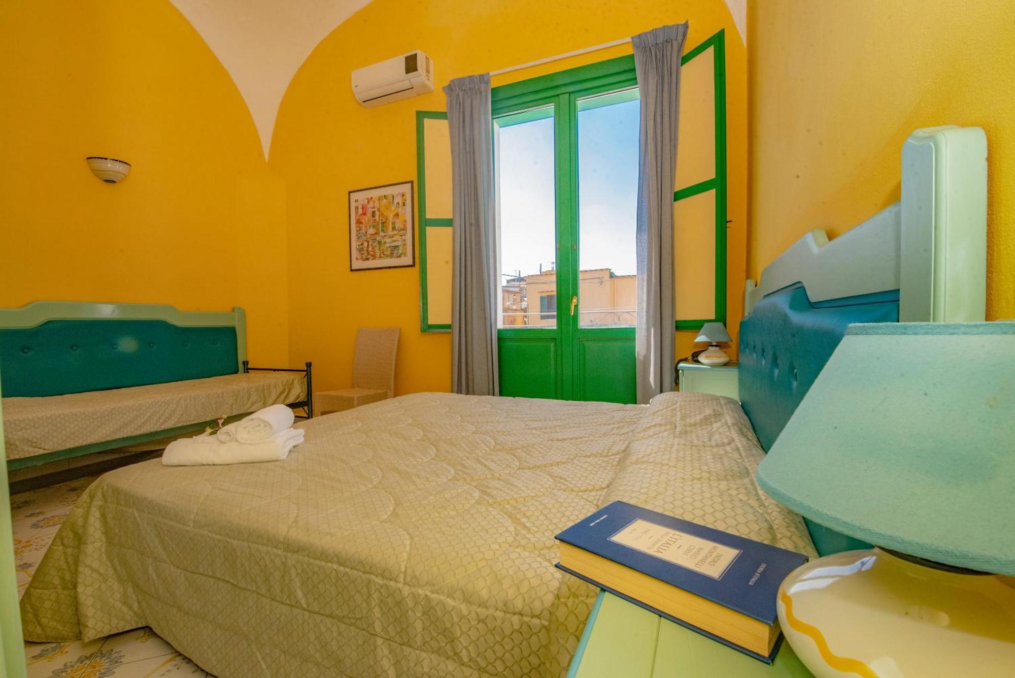 Hotel Savoia Procida Exteriér fotografie